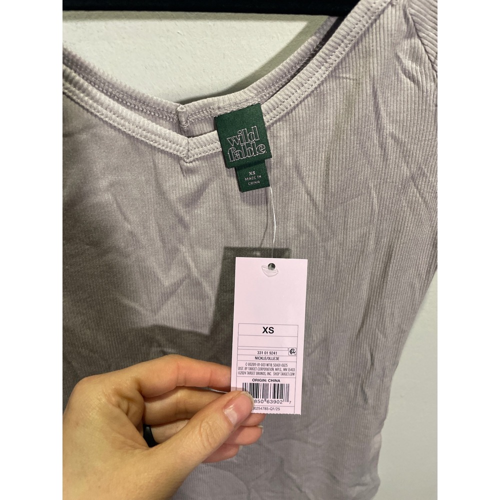 Wild‎ Fable Ribbed V-Neck Short Sleeve Top Nickel Gray XS NEW - Picture 3 of 4
